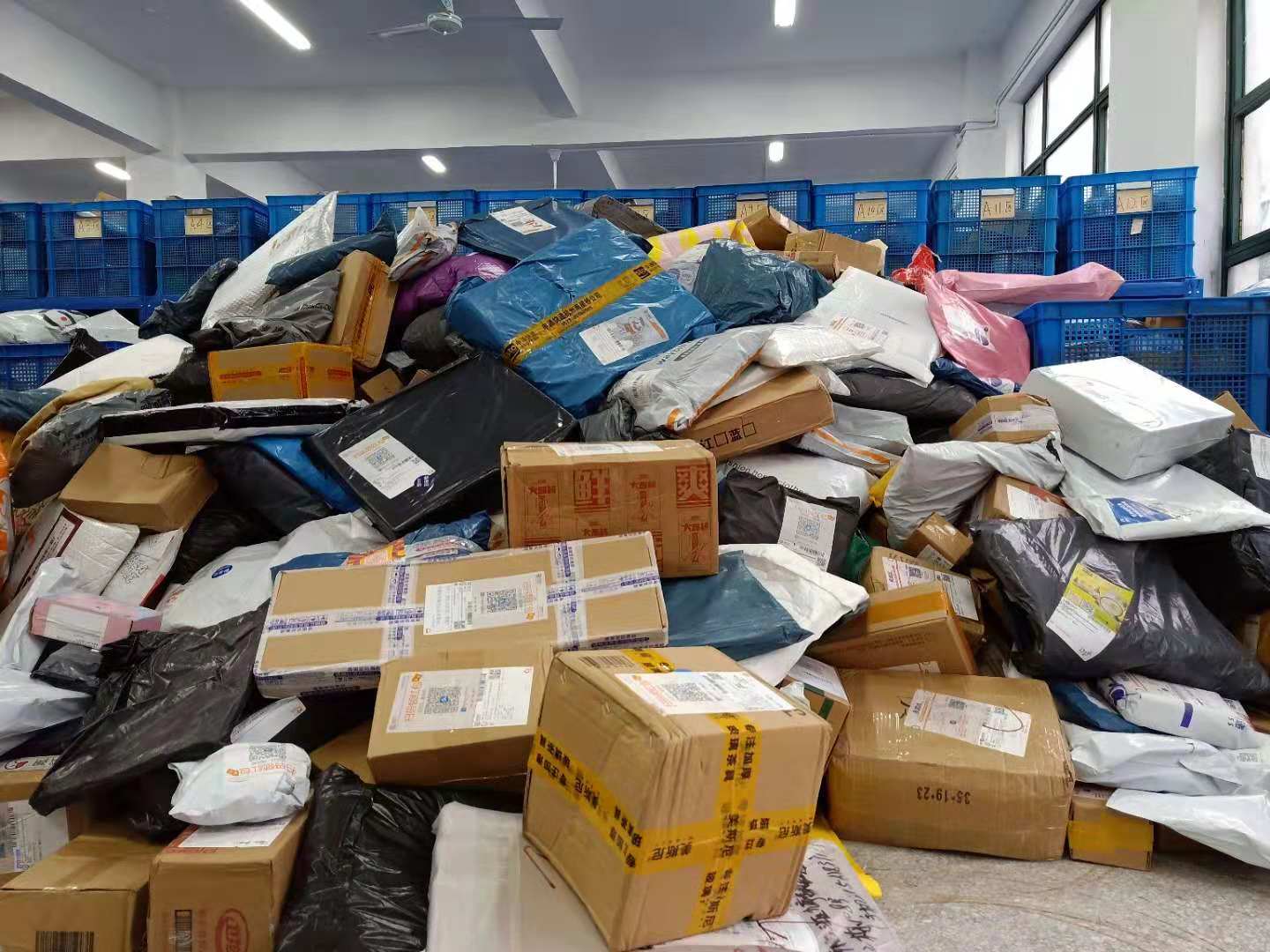 周末巨震！近9万人爆仓发生了什么？